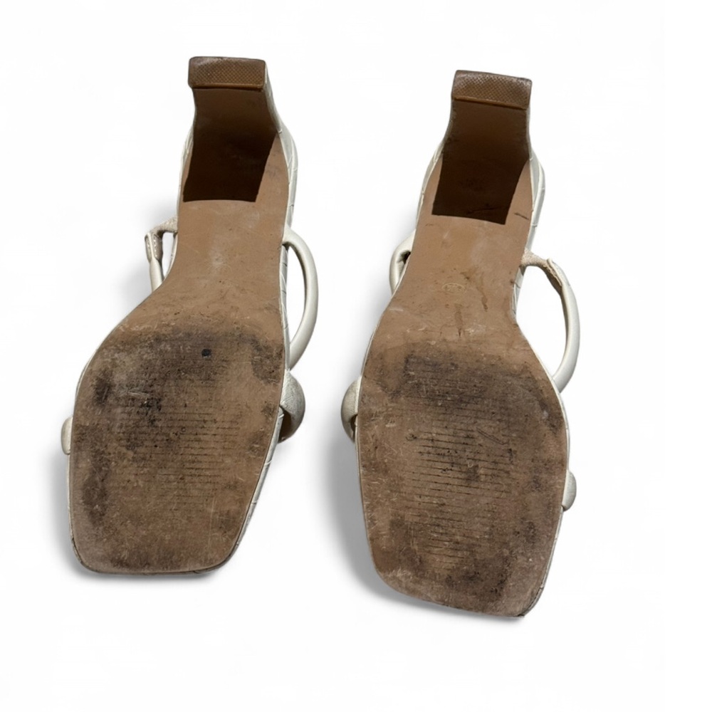 Coutgo - Elegant Cream Heeled Sandals - Picture 5 of 5